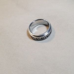 Stainless Steel Flame etched spinner ring